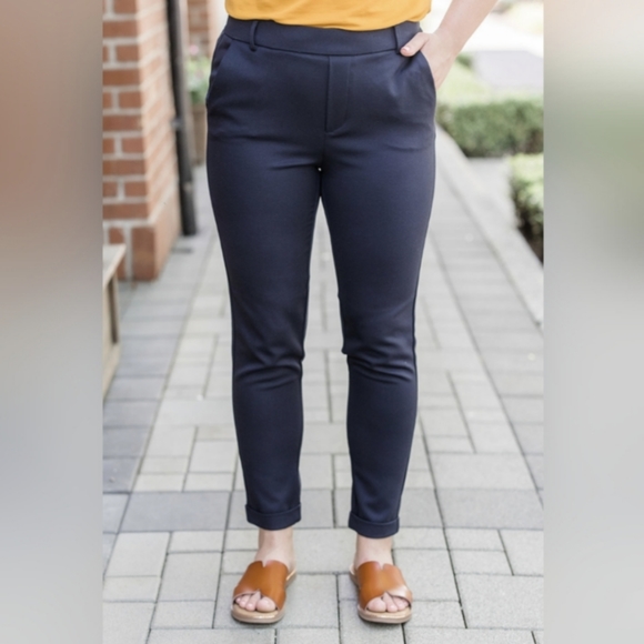 🆕 Vero Moda Black Dress Pants | Functional Front Pockets | Faux Back Pockets - Picture 4 of 11